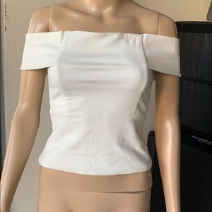NWT Michelle Mason off shoulder white top-Med